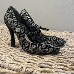 Nina Shoes Women Size 8 Pump High Heels Black Gold Floral Embroidered Rhinestone